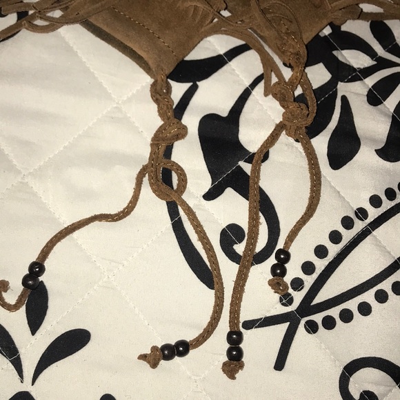 ✨ Minnetonka 2 Tier Fringe Boots - Picture 7 of 7